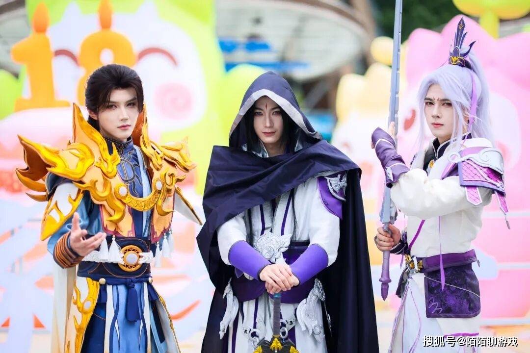 天下十八周年线下嘉年华火出圈，两代人的记忆在此刻具象化了！