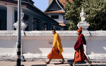 蜜月去哪旅行最合适？2026新婚夫妇出行目的地对比