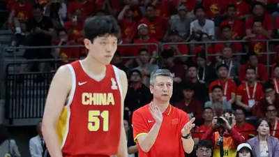 胡金秋哽咽自责 杨瀚森：我们很努力 我爱我的球迷