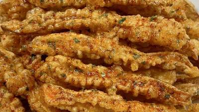 椒盐杏鲍菇：一口酥脆，吃出满屋生香