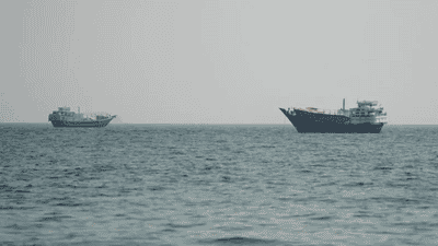 一天改口 特朗普取消霍尔木兹海峡20%收费