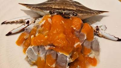 东海秘境寻鲜味！舟山六大招牌海鲜美食，一口解锁海岛地道风味
