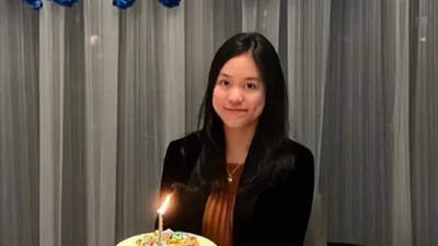 ：刘秀盈为刘銮雄庆生穿黑西装披肩发 模样像妈气场像爸