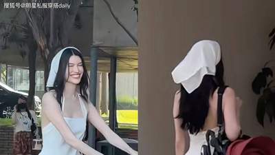 阿那亚拍广告引热议！何穗穿白裙搭头巾，松弛法式造型里藏着当妈后的温柔魅力
