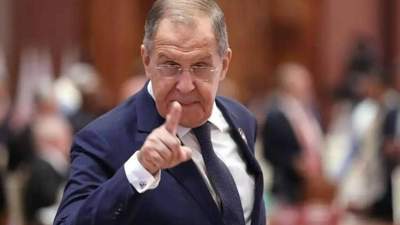 普京要给英国点颜色瞧瞧，俄军舰就位，美媒警告4个北约国家小心！