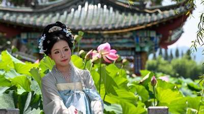 昆明大观公园夏日荷景如画