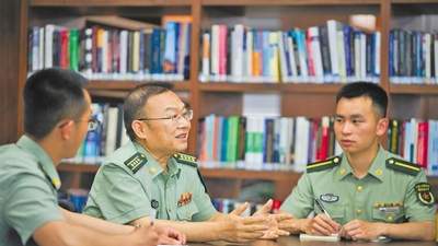 国防科技大学计算机学院研究员王戟以高可信软件技术助力国防安全 与同路人共赴科研征途