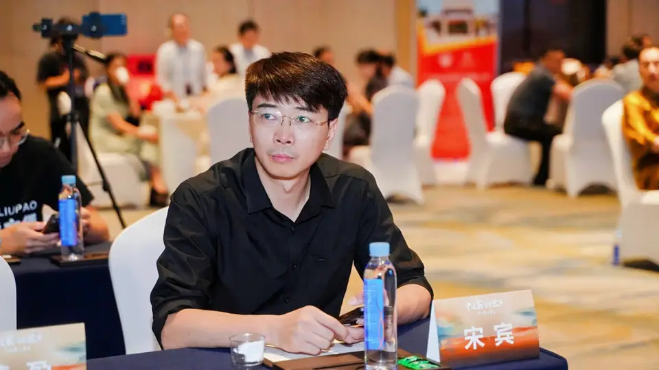 宋宾(草木道文化创始人)深耕茶教体系,创新茶疗新篇以标准立茶学以康养赋茶香