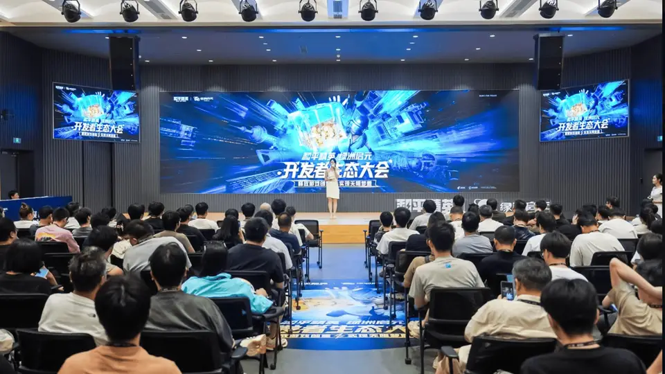 在绿洲启元多元活动里体验《和平精英》UGC新玩法,解锁生态百花齐放的多元乐趣