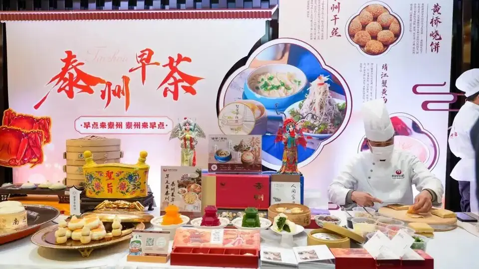 来泰州赶早茶热闹 吃地道鲜醇水乡味 参与这份烟火里的多元美食体验