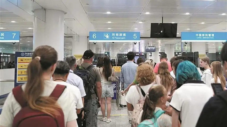 大连暑运跨境游人气旺 文体活动助力口岸客流节节升