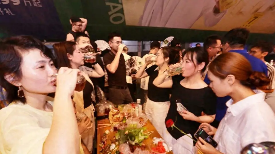 “哈”就行了！金沙滩啤酒城上演盛夏啤酒狂欢