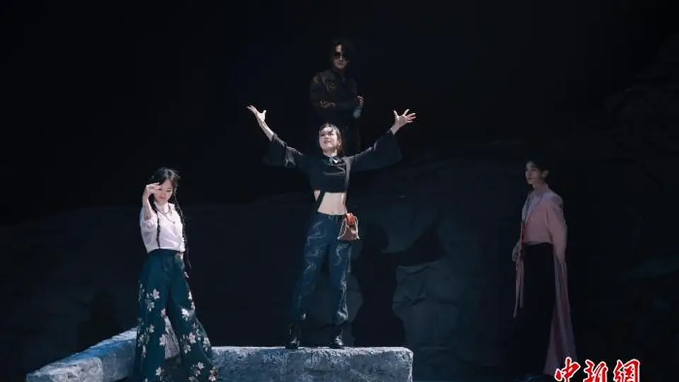 网文IP牵手传统戏曲 越韵音乐剧《千面》在浙江杭州首演