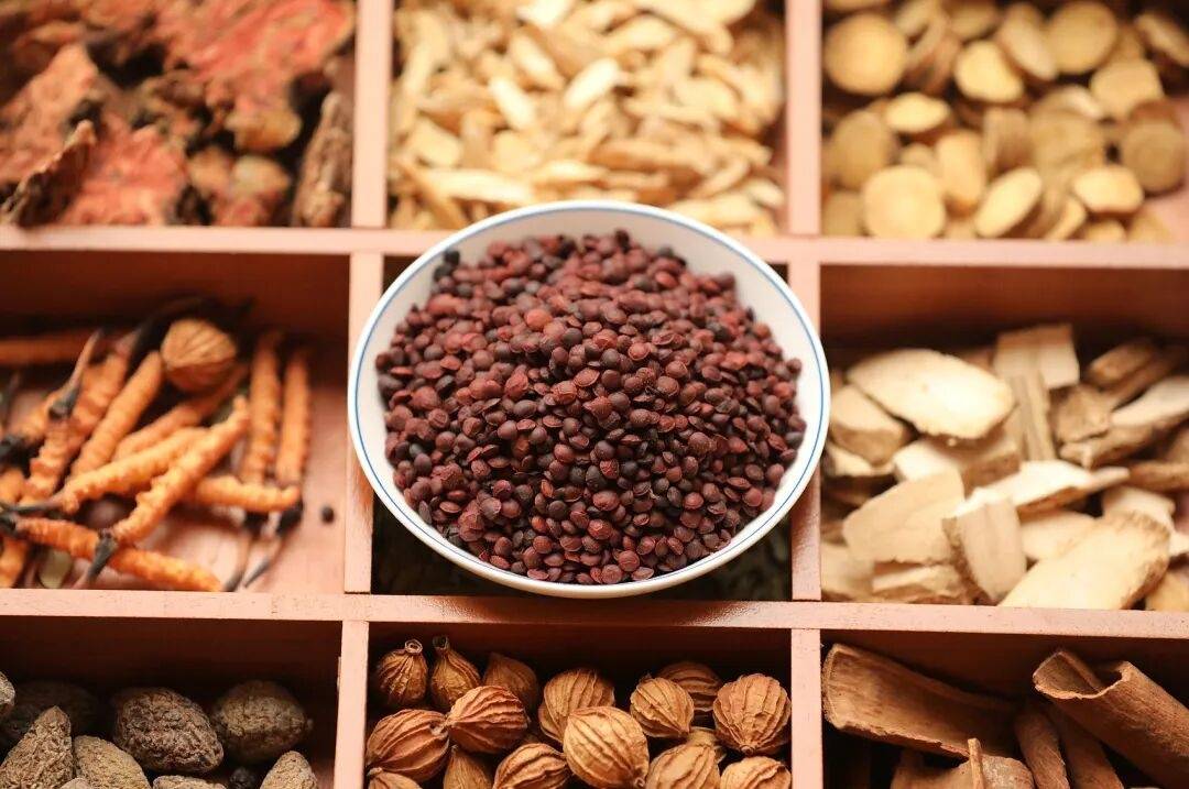 国家医保局：中药饮片将实现一物一码，全程可追溯
