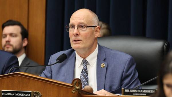 损人不利己！美国NSF推新规，“几乎要全面禁止与中国科学家合作”