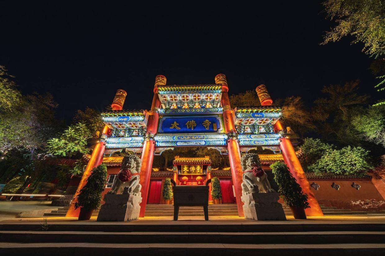 在新疆伊犁，我带你走进塞外江南的四季童话与诗意旅途