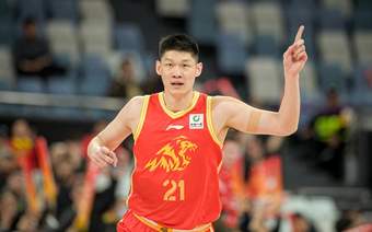 与上海争夺胡金秋！曝山西男篮已向广厦发起报价