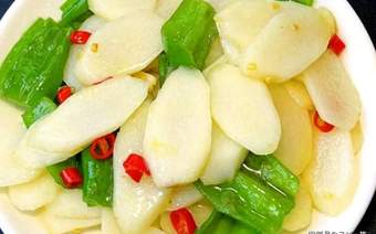入夏后建议：少食香蕉和苹果，多摄入8种碱性菜，气色佳更显年轻