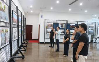 翰墨光影绘初心！罗庄区“沂蒙精神”书画摄影展开展
