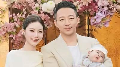马筱梅单手抱胖娃，4个半月胖宝软萌可爱，素颜状态超好居家生活温馨分享