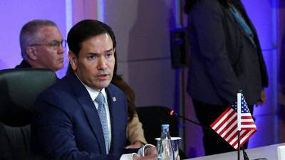 东盟系列多边会议上各方互动频仍：中美外长会晤不足一日后，鲁比奥会见拉夫罗夫，俄方划下谈判边界引全球关注