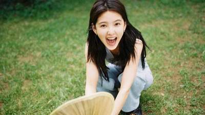 章若楠的夏日微甜穿搭,温柔不稚嫩,松弛不随意,素人也能学起来!