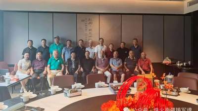 建军99周年庆祝活动遍及多地 各地炮兵第一师战友欢聚共度八一