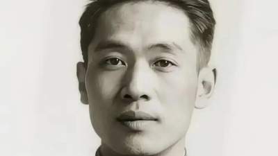 1930年，地下党员傅有智被捕，敌人把他带到了海滩，连开5枪，枪枪命中，谁知，等敌人走后，傅有智却被雨水打醒了！傅有智当时只有19岁，是厦门赤色总工会的执行委员。1930年那场狂风暴雨的海边夜，险些成为傅有智最后的归宿。这个厦门赤色总工会年仅19岁的执行委员，被捕之后，敌人不留情面，五...