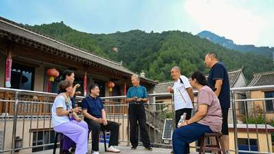 保定阜平骆驼湾暑期研学热潮里 八成村民靠参与旅游增收致富