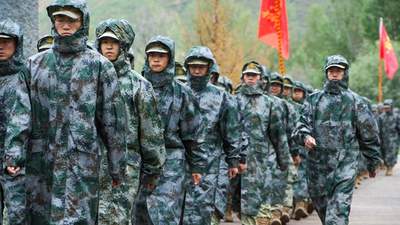 踏寻红军脚印，读懂翻山越岭的长征精神