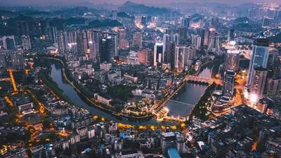 避暑之都·点亮避暑经济｜来甲秀楼，不止看甲秀楼