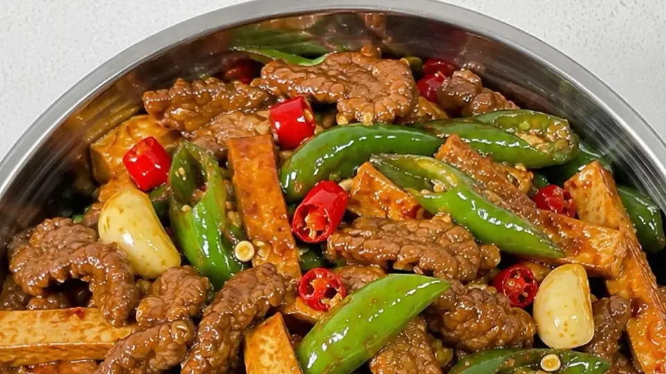 香干炒肉：一道下饭神器，简单几步做出家的味道