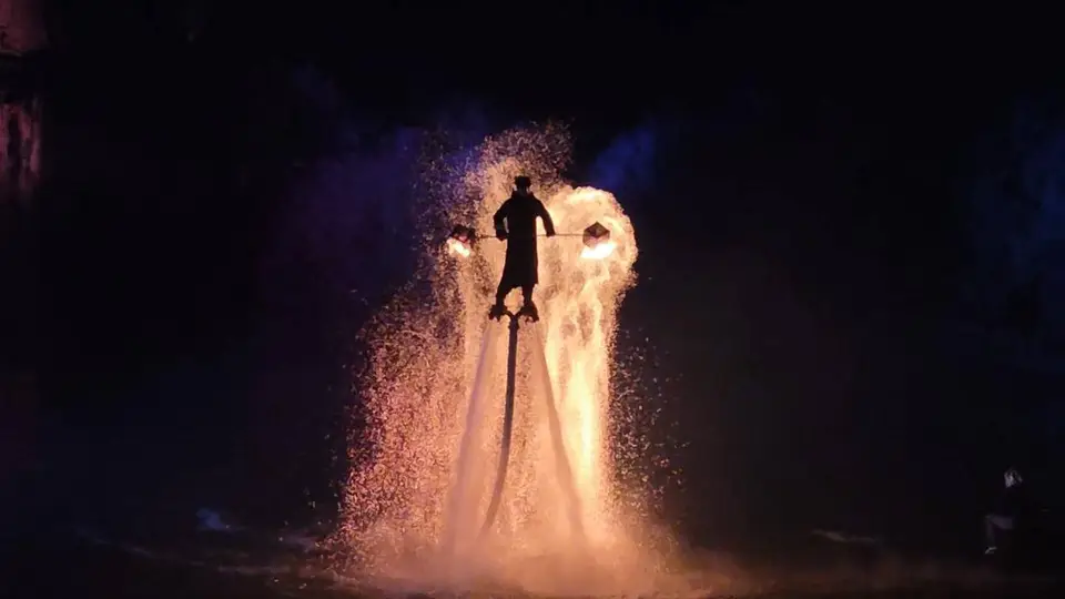山河为卷，星火作笔，在韶关丹霞山赴一场千年的约
