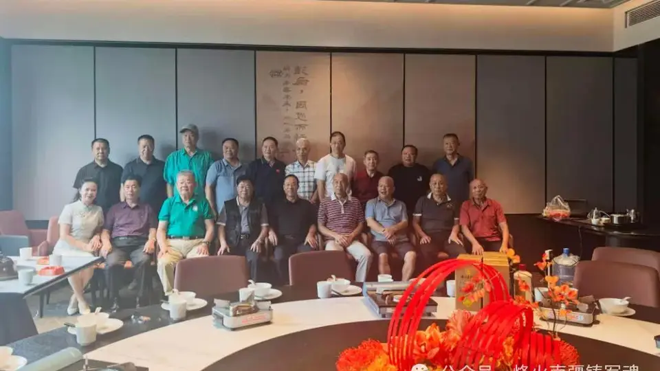 建军99周年庆祝活动遍及多地 各地炮兵第一师战友欢聚共度八一