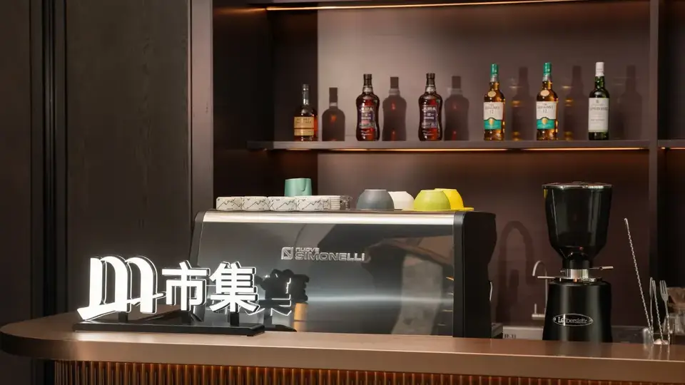 推开酒店门就撞上新疆味儿 乌鲁木齐经开雅高瑞享把地方故事做成你能摸得到的体验