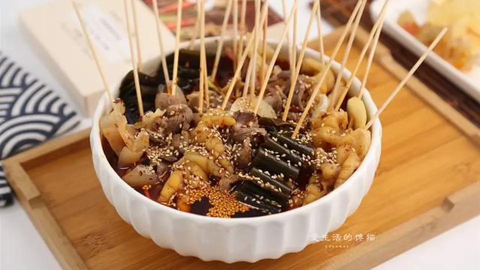 想吃钵钵鸡不用买，在家自己做，味道好到能出摊，热天吃太开胃了