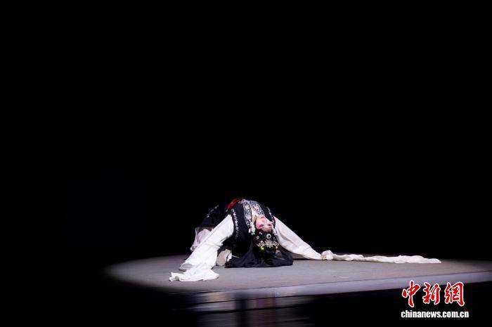 青年湘剧演员凭“鬼步”出圈：让湘剧被看见是最大的惊喜