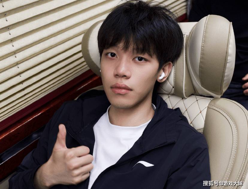 国外网友讨论ON在LOL的地位，没资格跟keria比，也比不过小明