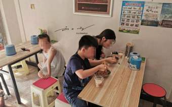 外地游客到河南信阳旅游，最大的困惑：为什么河南人也吃热干面？