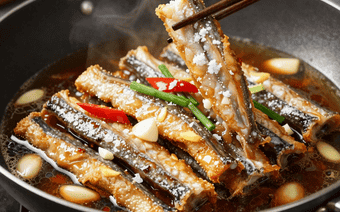 老广焖白鳝:去腥锁鲜,一锅出绝味