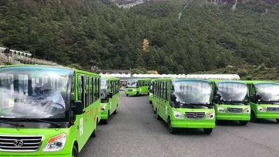 稻城亚丁事件引热议后整改 山岳景区多元摆渡活动这些疑问你get了吗