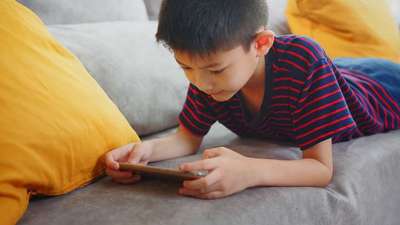 孩子沉迷游戏怎么办？3点实操心得帮家长厘清规则 陪孩子找回专注力