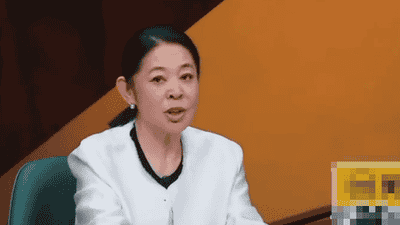 综艺现场房主任互动引热议 倪萍为舞台坚持的单亲母亲发声力挺