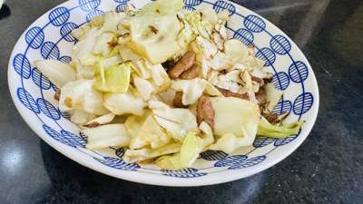 清淡菜吃了却没轻秤？来典典小厨解锁家常美味，参与分享还能换独门秘籍