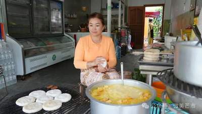 吃在德宏｜“傣味汉堡”，藏在德宏街头的美味！