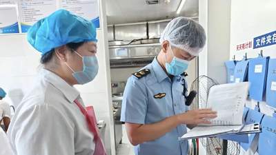 威海市场监管局严守旅游旺季食品安全防线