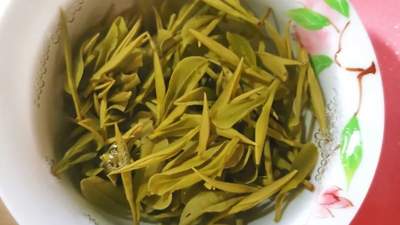 兰韵云雾间,80℃泡开化龙顶,独饮盛夏清甘
