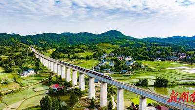 快来体验！长沙至韶山旅游专列、长沙至张家界环线旅游列车即将开通，参与多元活动解锁湖湘文旅新玩法