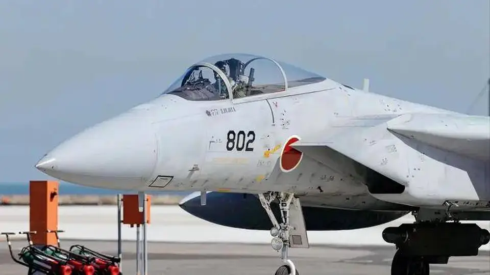日本12架F-2模拟攻击辽宁舰，中国反航母能力甩它几条街