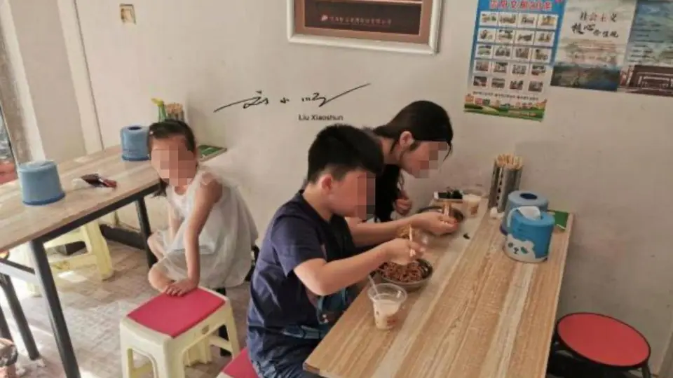 外地游客到河南信阳旅游，最大的困惑：为什么河南人也吃热干面？